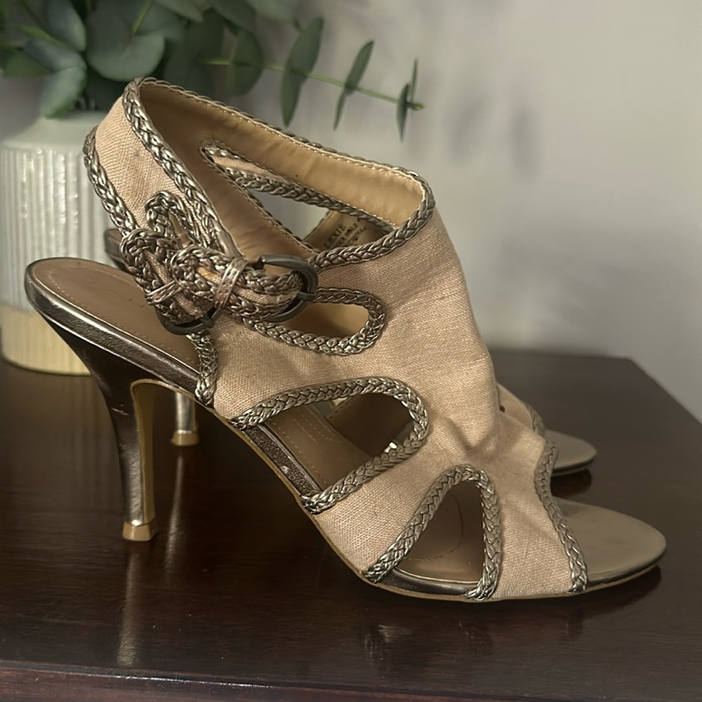 Tahari Lexi Sandals